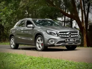 Mercedes-Benz GLA 220
