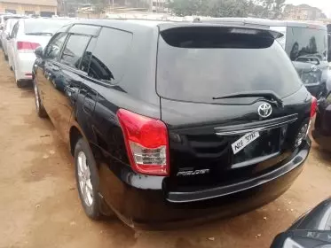 Toyota Fielder 