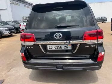Toyota Land Cruiser