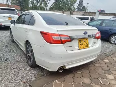 Subaru Legacy B4