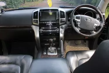 Toyota Land Cruiser V8