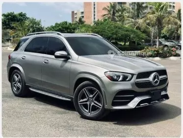 Mercedes-Benz 200