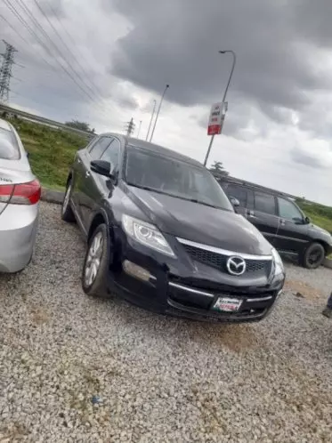 Mazda CX-9