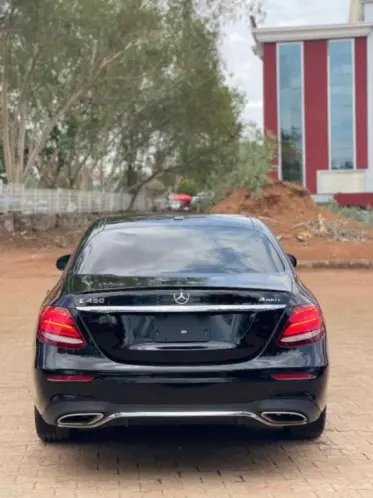 Mercedes-Benz E 450