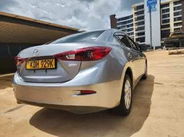 Mazda Axela
