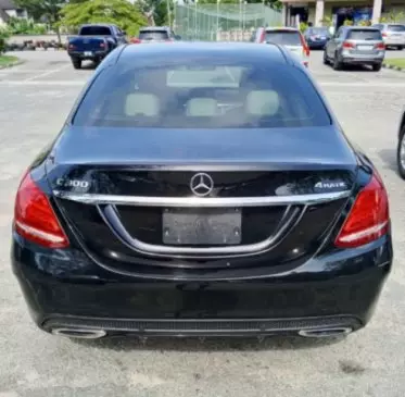 Mercedes-Benz C 300