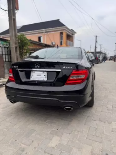 Mercedes-Benz C 300