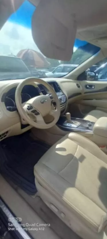 Nissan Infiniti