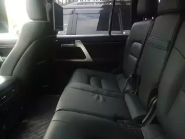 Toyota Landcruiser  V8