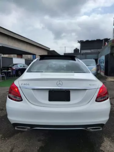 Mercedes-Benz C 300