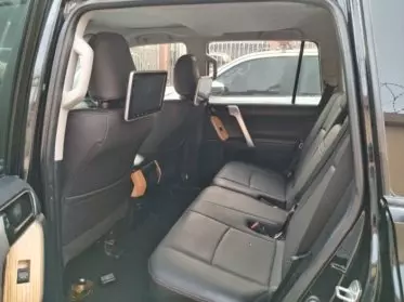 Toyota  Land Cruiser VXR V8