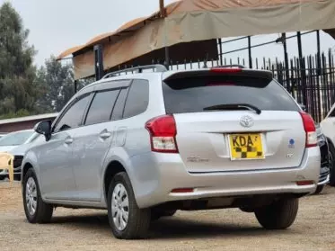 Toyota Fielder 