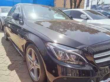 Mercedes-Benz C200