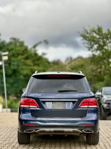 Mercedes-Benz GLE 400