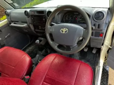 Toyota Land Cruiser Pick Up