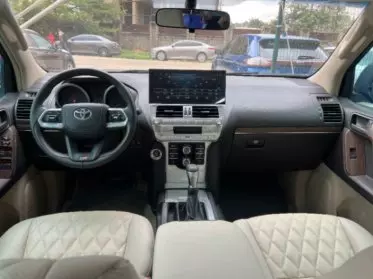 Toyota Landcruiser Prado