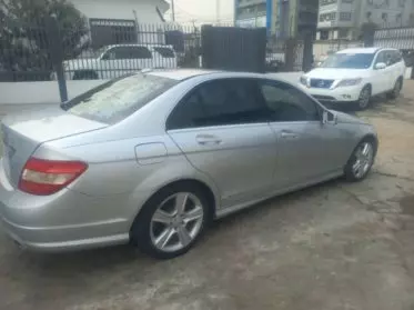 Mercedes-Benz C 300