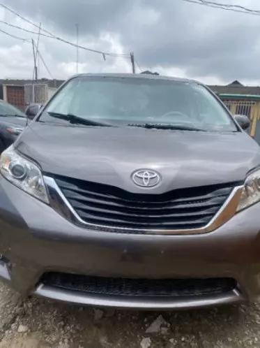 Toyota Sienna