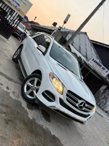 Mercedes-Benz GLE 350