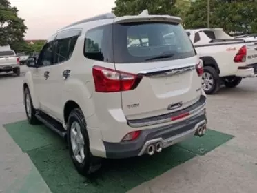 Isuzu MUX