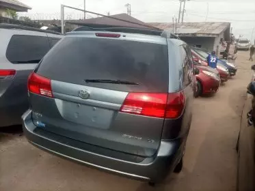 Toyota Sienna