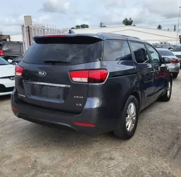 KIA Sedona