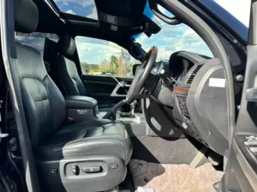 Toyota Landcruiser ZX