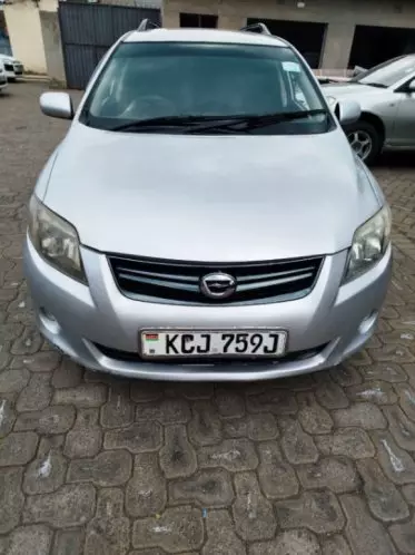 Toyota Fielder 