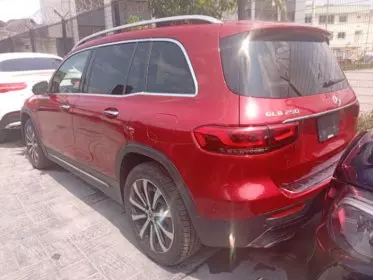 Mercedes-Benz GLB 250
