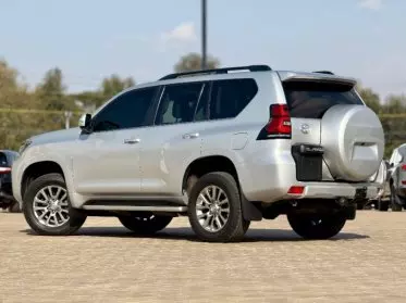 Toyota Land Cruiser Prado VX.L
