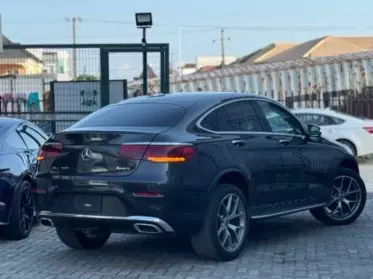 Mercedes-Benz GLC 300