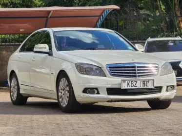 Mercedes-Benz C200
