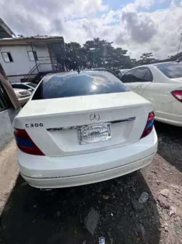 Mercedes-Benz C 300