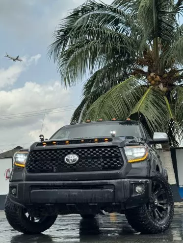 Toyota Tundra