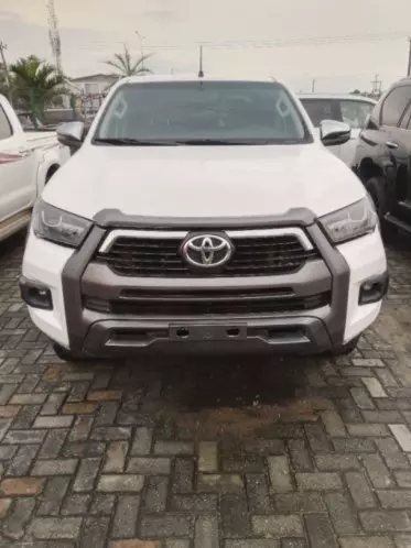Toyota Hilux Revo