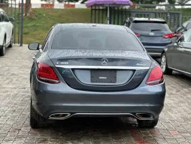 Mercedes-Benz C 300