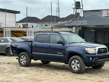 Toyota Tacoma