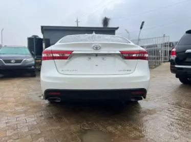 Toyota Avalon