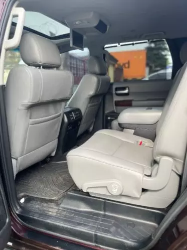 Toyota Sequoia