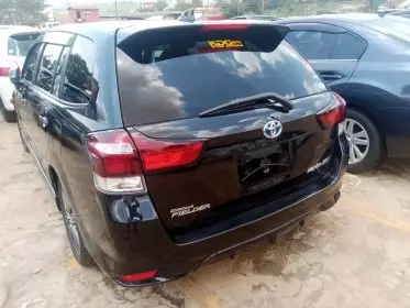 Toyota Fielder hybrid