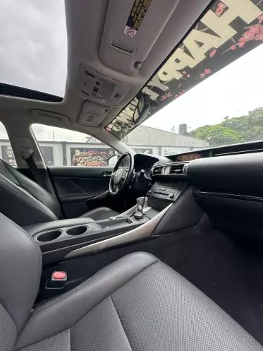 Lexus IS 200