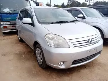 Toyota Raum