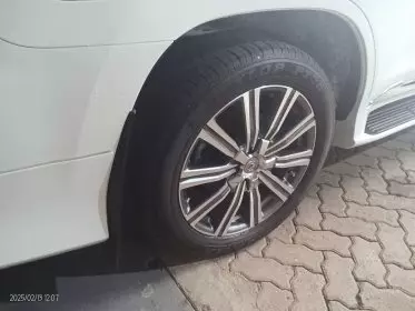Lexus LX 570