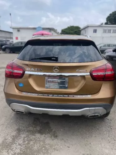 Mercedes-Benz GLA 250