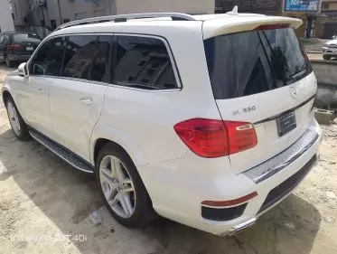 Mercedes-Benz GL 550