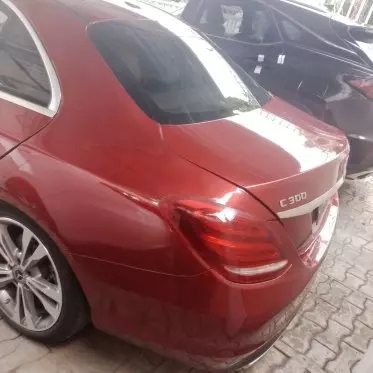 Mercedes-Benz C 300