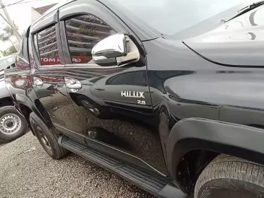 Toyota Hilux Revo