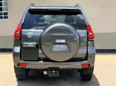 Toyota Land Cruiser VX