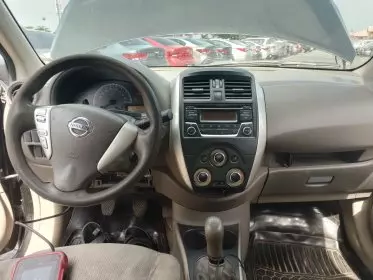Nissan Almera