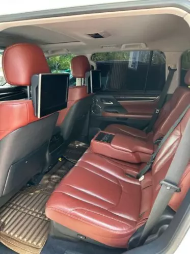 Lexus LX 570